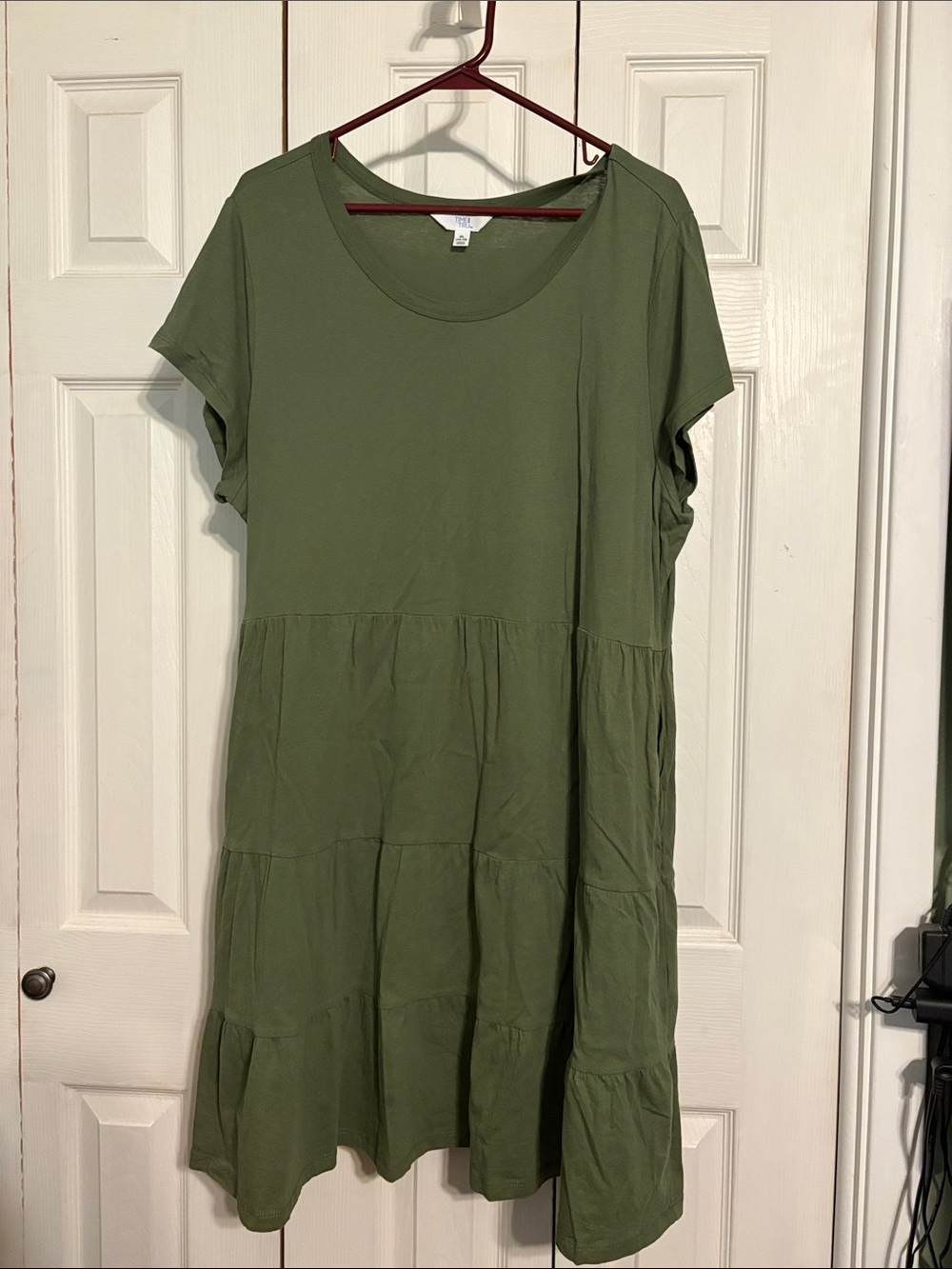 Time and Tru Olive Green Tiered Short Sleeve Dress